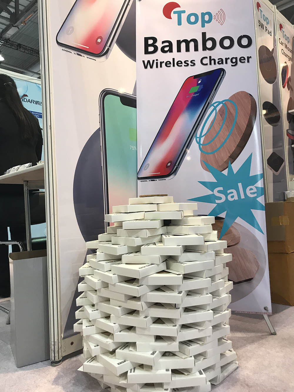 TopWirelessCharger HongKong Electronics Fair