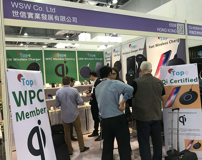 TopWirelessCharger At HK Fair